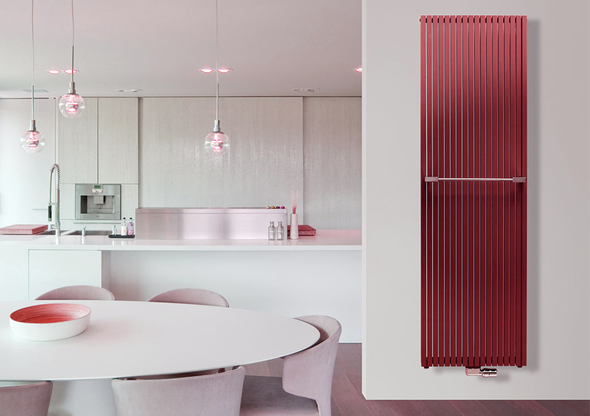 Grzejnik Carre pionowy w czerwieni